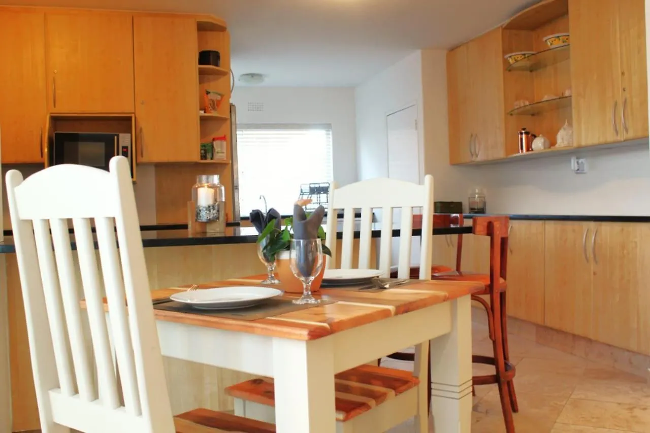 Bed and Breakfast 7Th Wonder Beach Guest House Κέιπ Τάουν