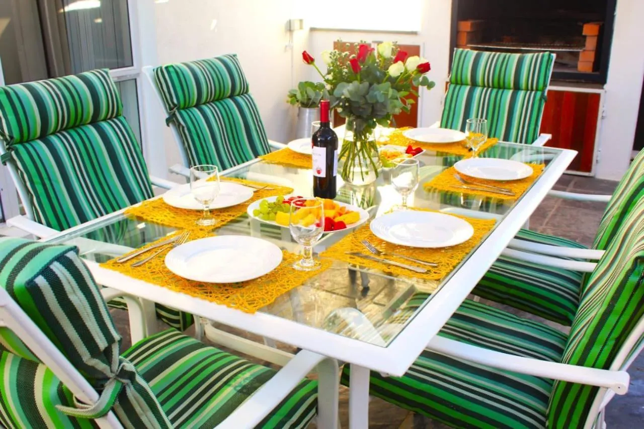 7Th Wonder Beach Guest House Κέιπ Τάουν