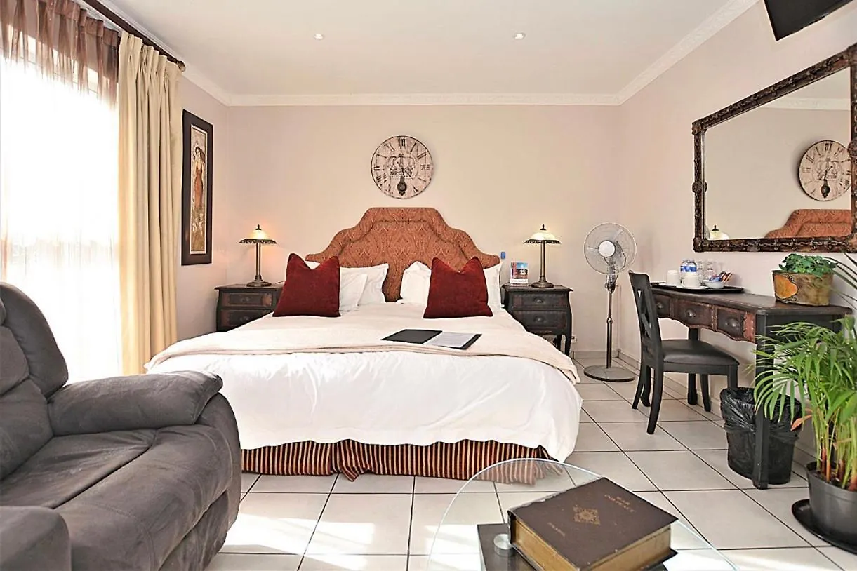Bed & Breakfast 7Th Wonder Beach Guest House Città del Capo